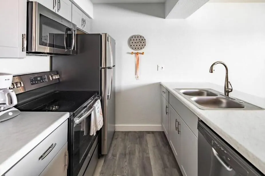 Gorgeous Cozysuites Camelback W Pool Parking 06 Феникс 0*,  США