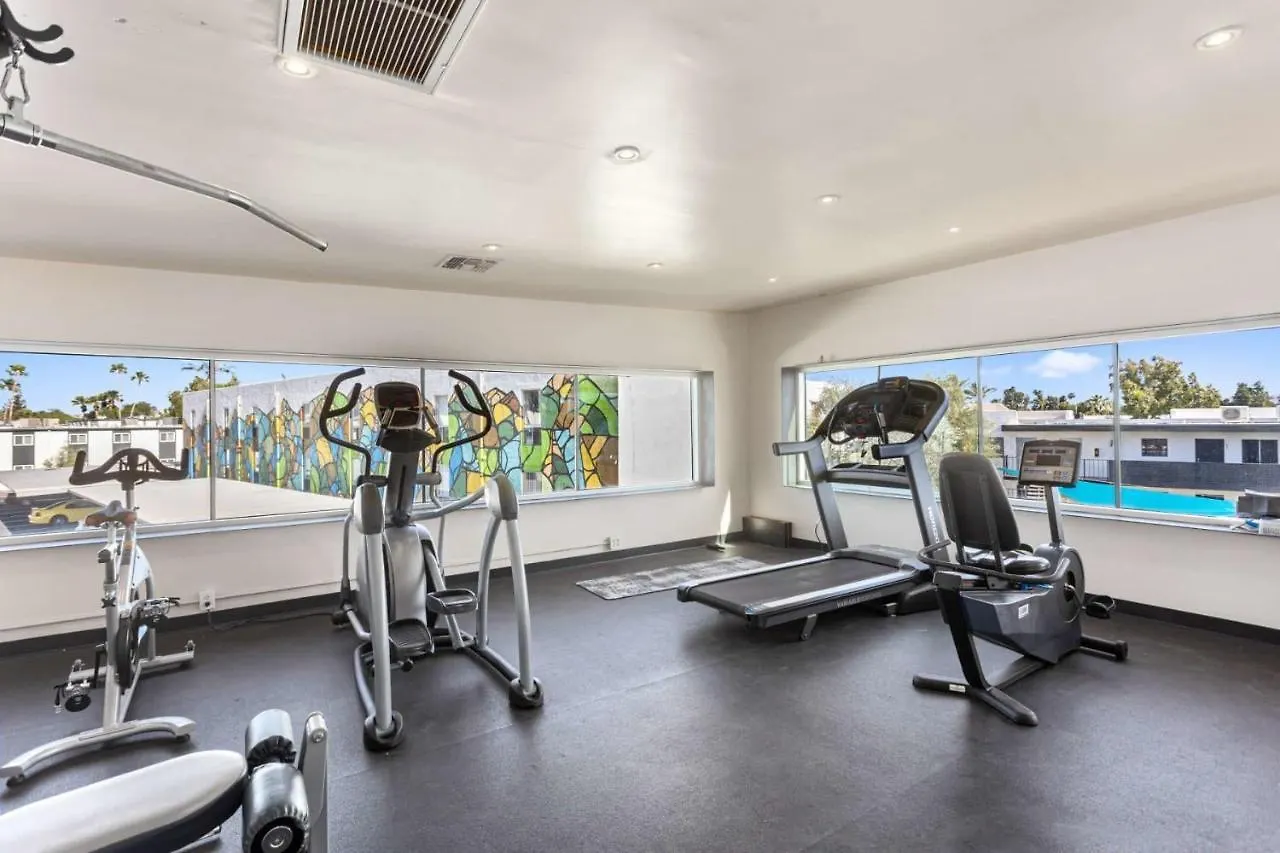 Gorgeous Cozysuites Camelback W Pool Parking 06 Феникс США