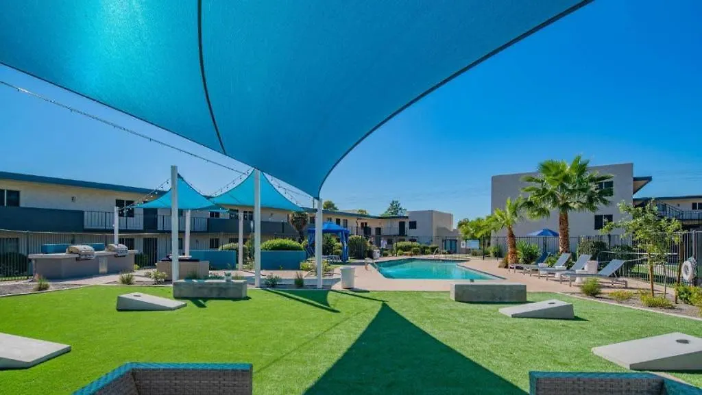 Апартаменты Gorgeous Cozysuites Camelback W Pool Parking 06 Феникс